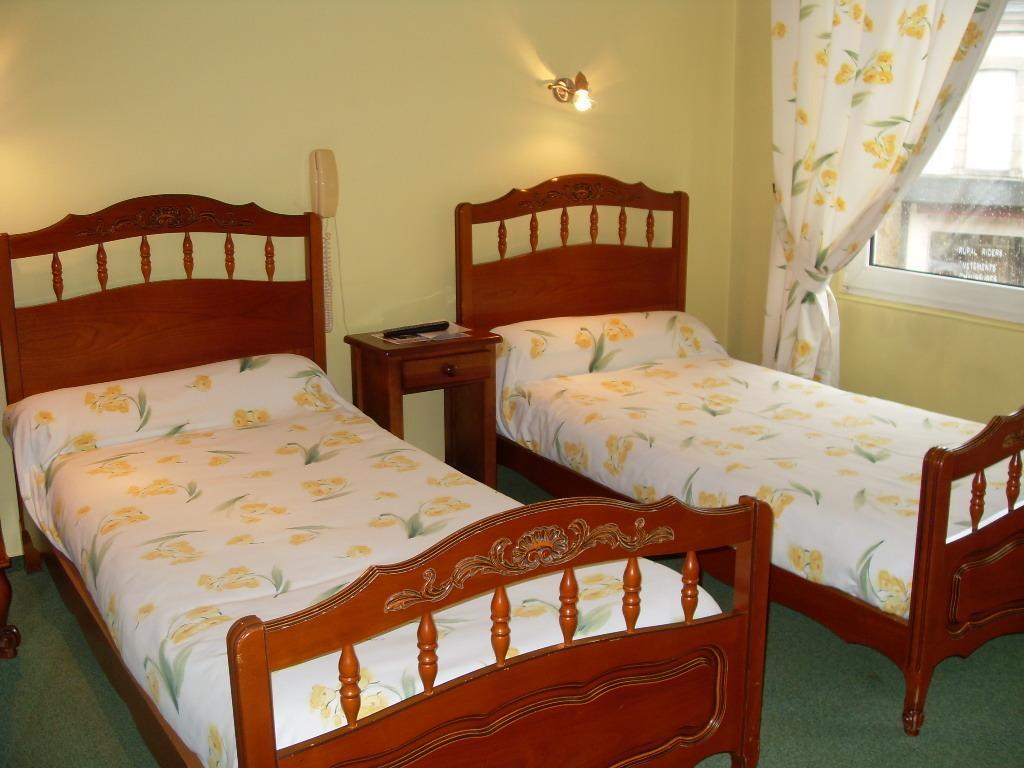 La Boule D'Or Hotel Bressuire Quarto foto